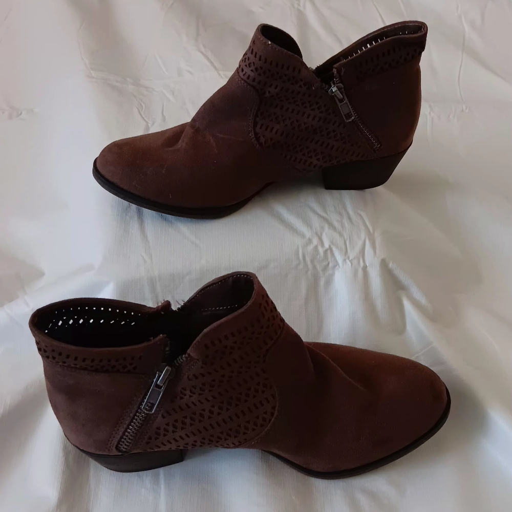 American Rag Ankle Boots Lazer Cut 7w